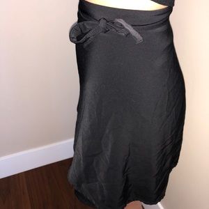 BRANDY MELVILLE wrap/tie skirt
